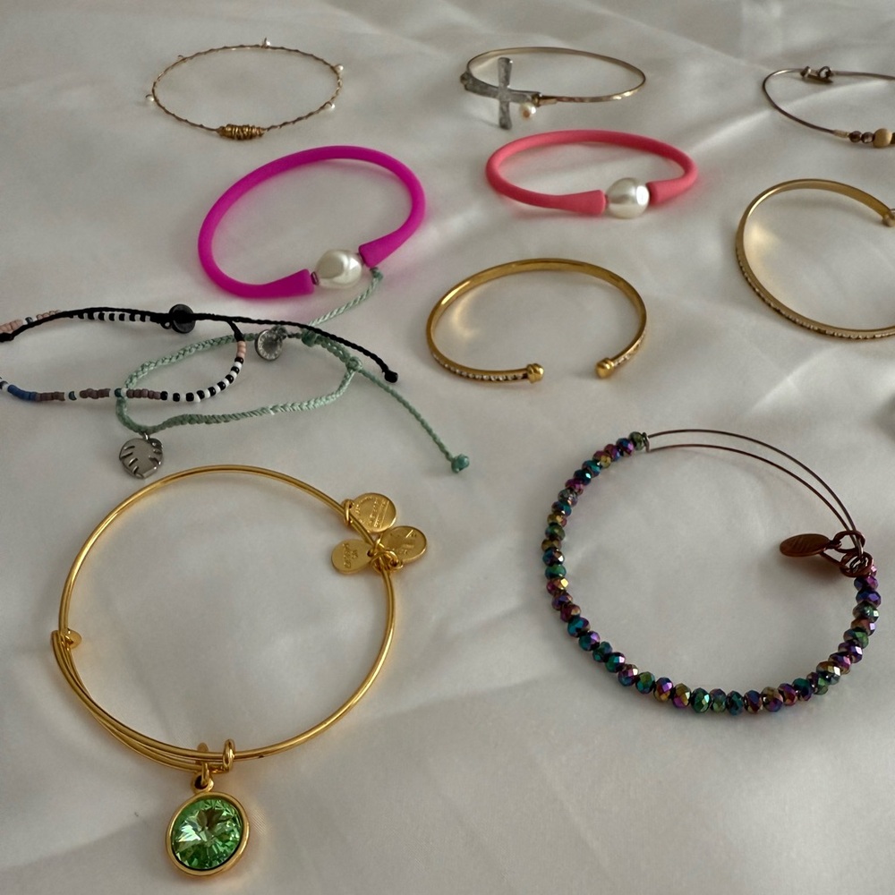 bracelet bundle - Picture 2 of 4